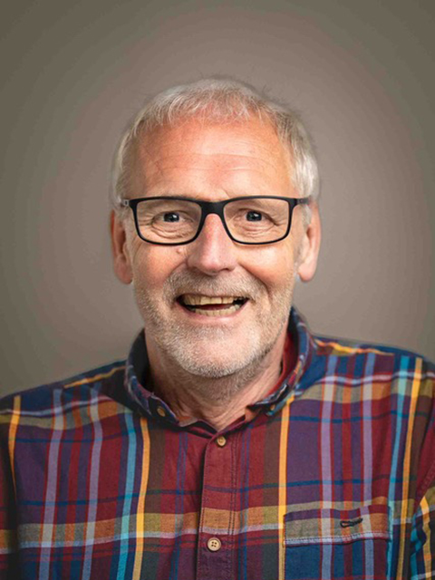 Henk van Valburg (penningmeester) Henk van Valburg (penningmeester)